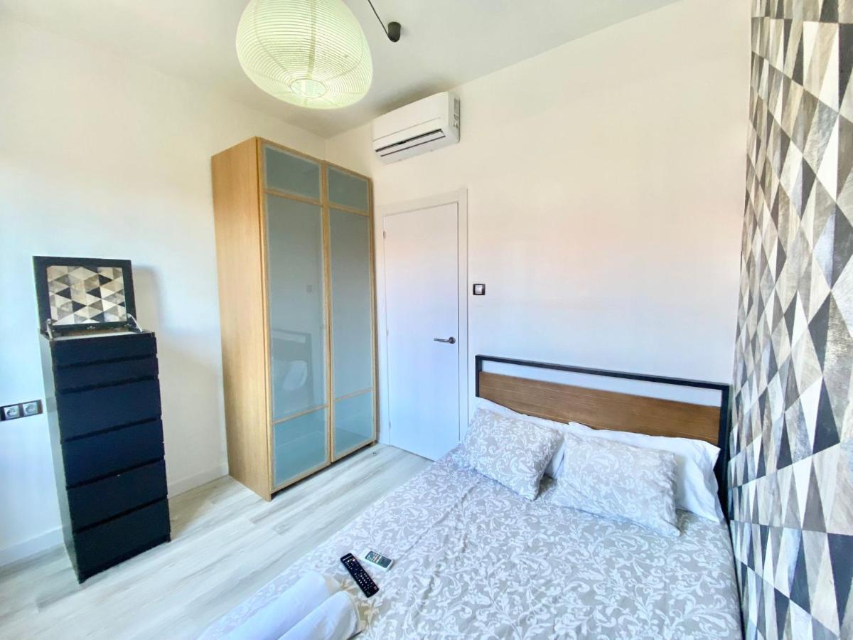 Piramides 1 Apartment Madrid Luaran gambar