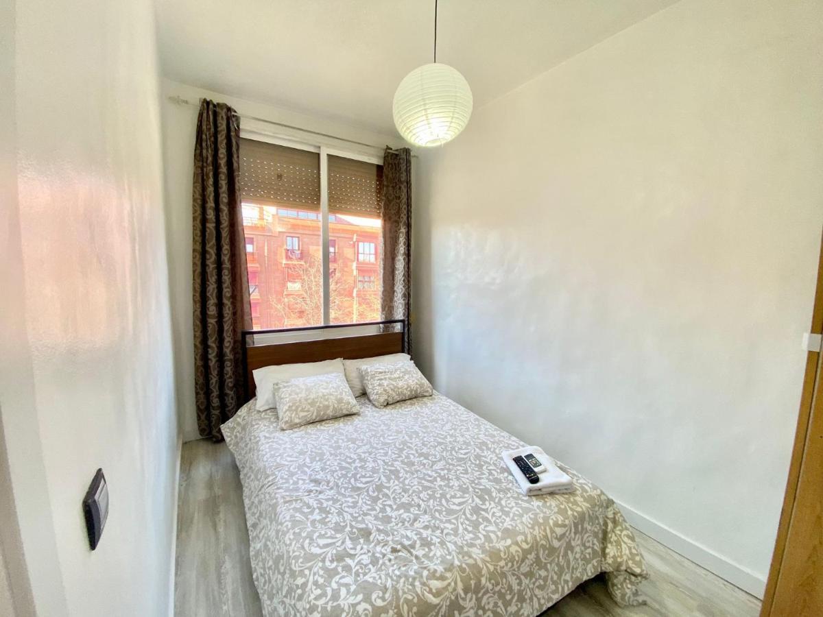 Piramides 1 Apartment Madrid Luaran gambar