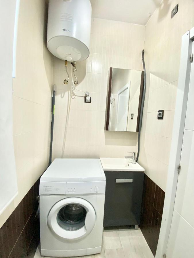 Piramides 1 Apartment Madrid Luaran gambar