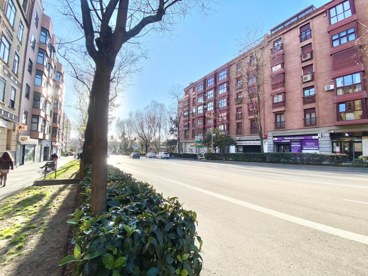 Piramides 1 Apartment Madrid Luaran gambar